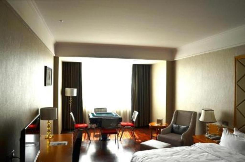 San Jiang Grand Hotel Вьентьян Экстерьер фото
