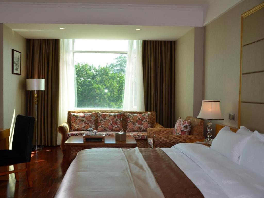 San Jiang Grand Hotel Вьентьян Экстерьер фото
