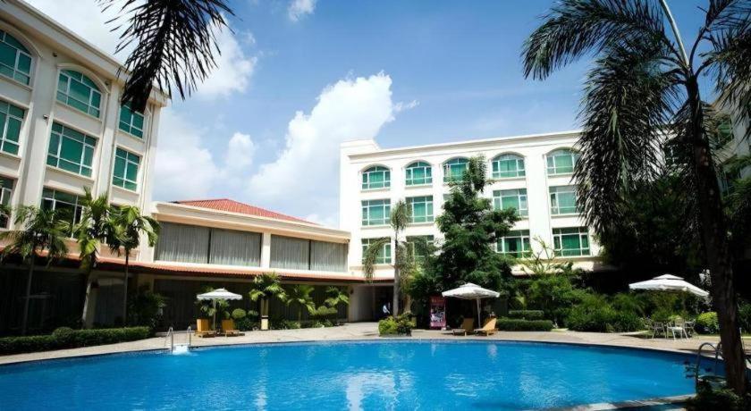 San Jiang Grand Hotel Вьентьян Экстерьер фото